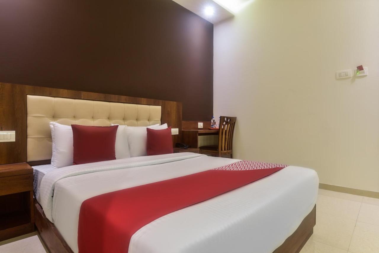 Hotel Oyo Shubham Residency à Bhiwandi Extérieur photo